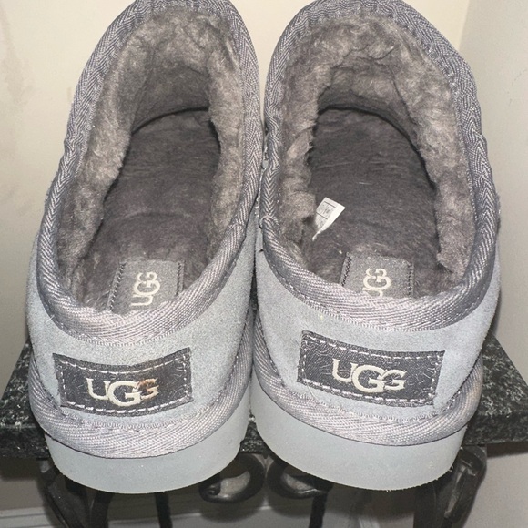 UGGs women Gray Suede Slip-On Shoes - Picture 5 of 10